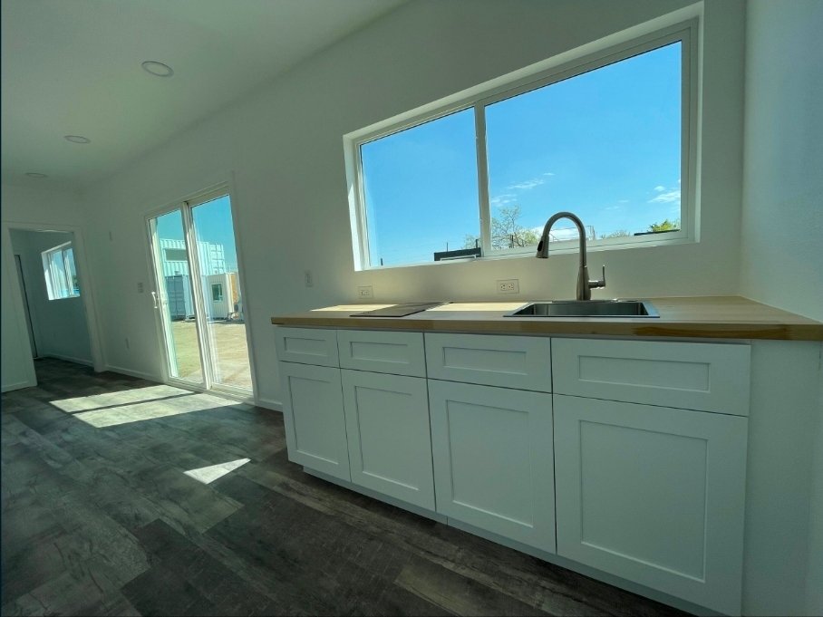Standard 40ft Container Home - Image 7